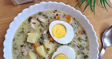 Zupa szczawiowa z jajkiem i ziemniakami