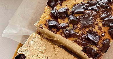 Skyrnik bananowy z czekoladą - fit ciasto bez cukru