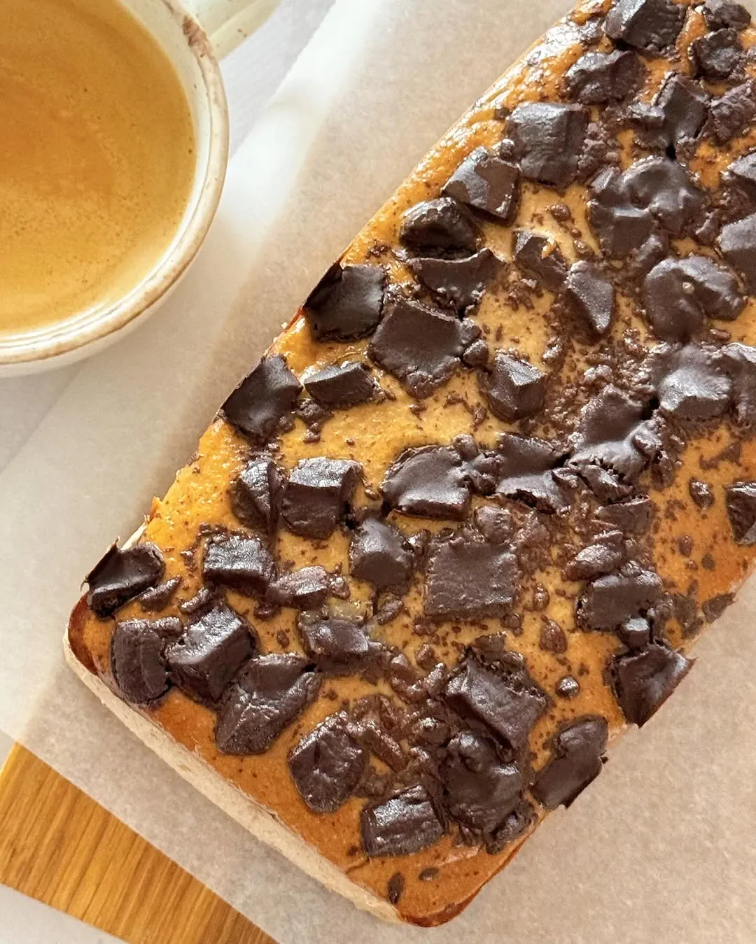 Skyrnik bananowy z czekoladą - fit ciasto bez cukru