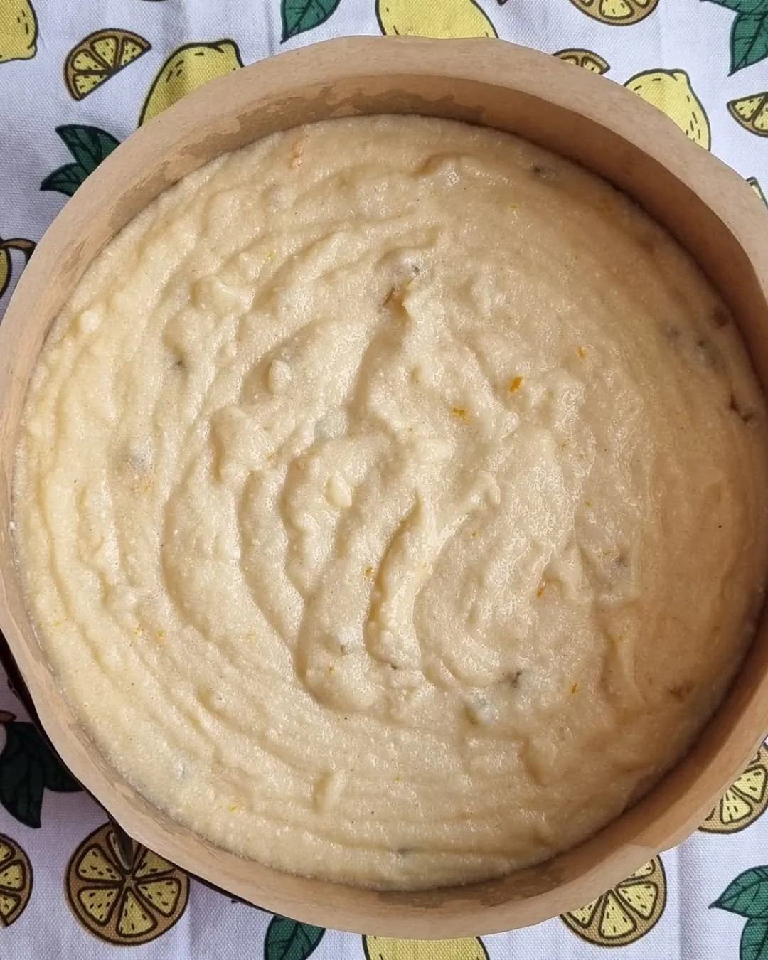 Mannas pīrāgs ar rikotas sieru grieķu gaumē