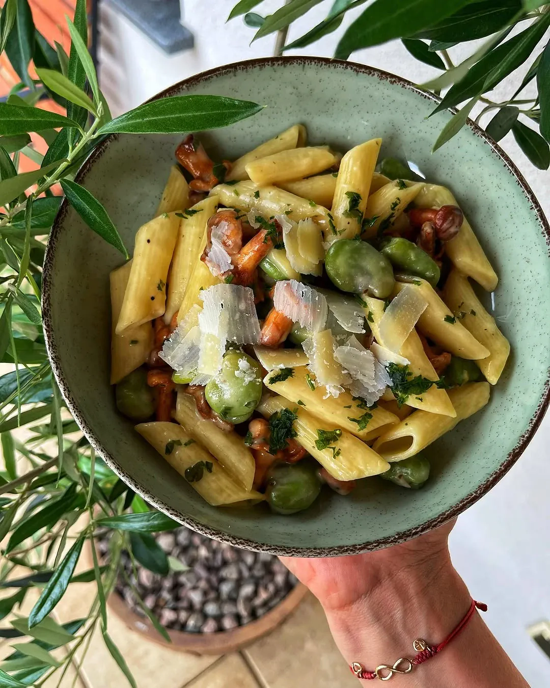 Sos kurkowy z bobem do makaronu