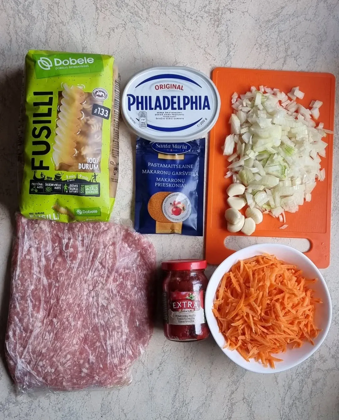 Makaroni ar gaļu un dārzeņiem