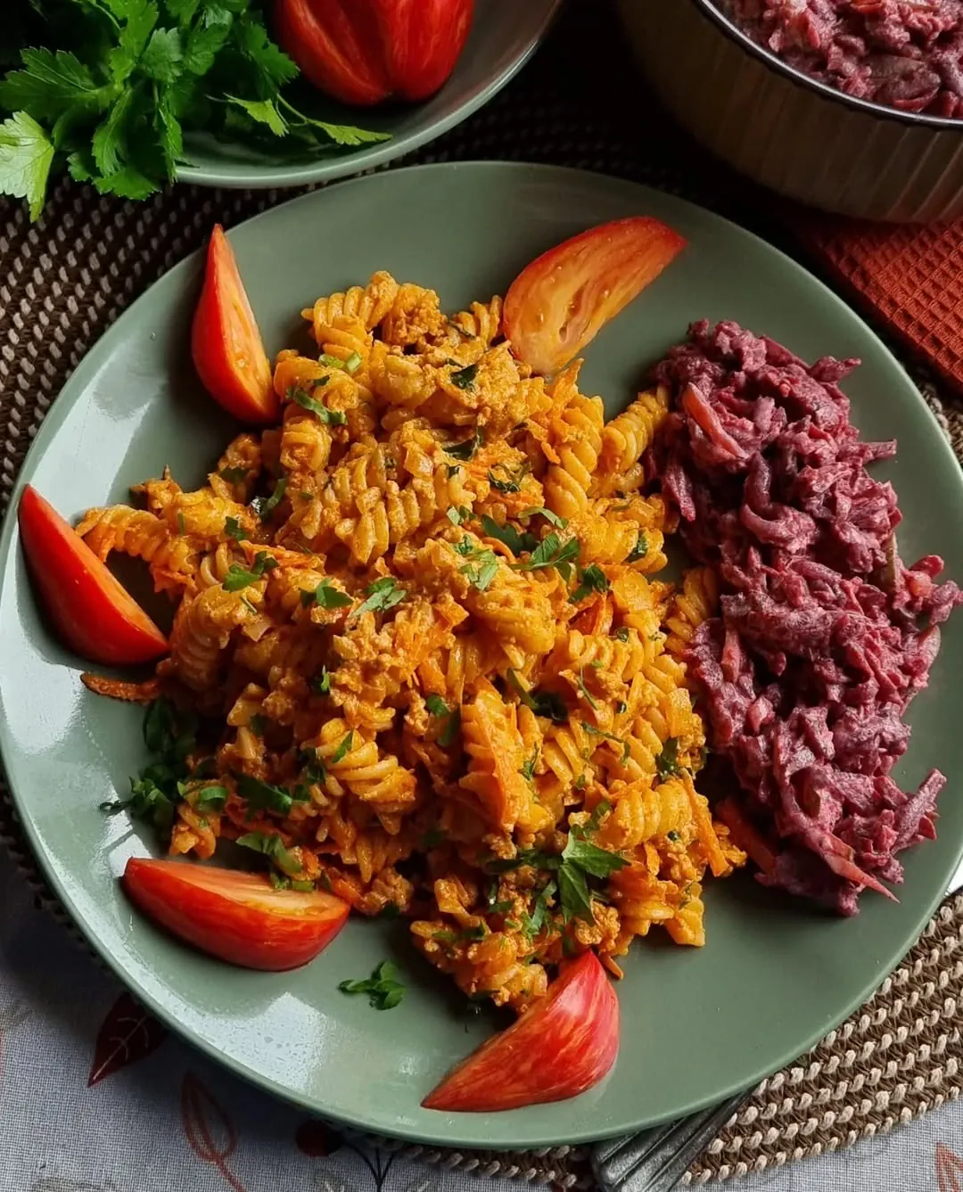 Makaroni ar gaļu un dārzeņiem