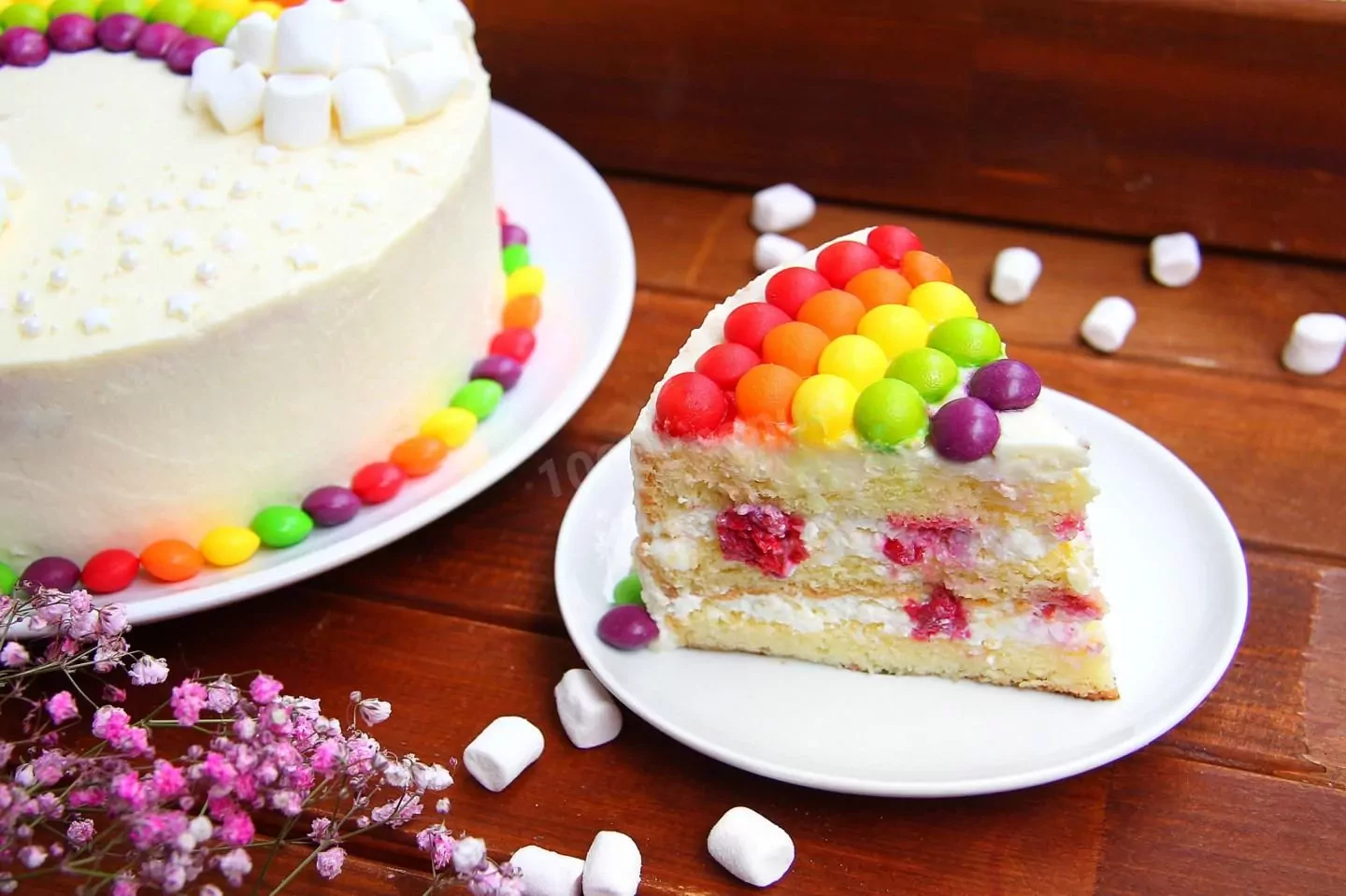 Tort tęczowy z mascarpone