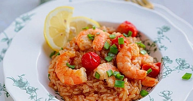 Pomidorowe risotto z krewetkami i pomidorkami koktajlowymi