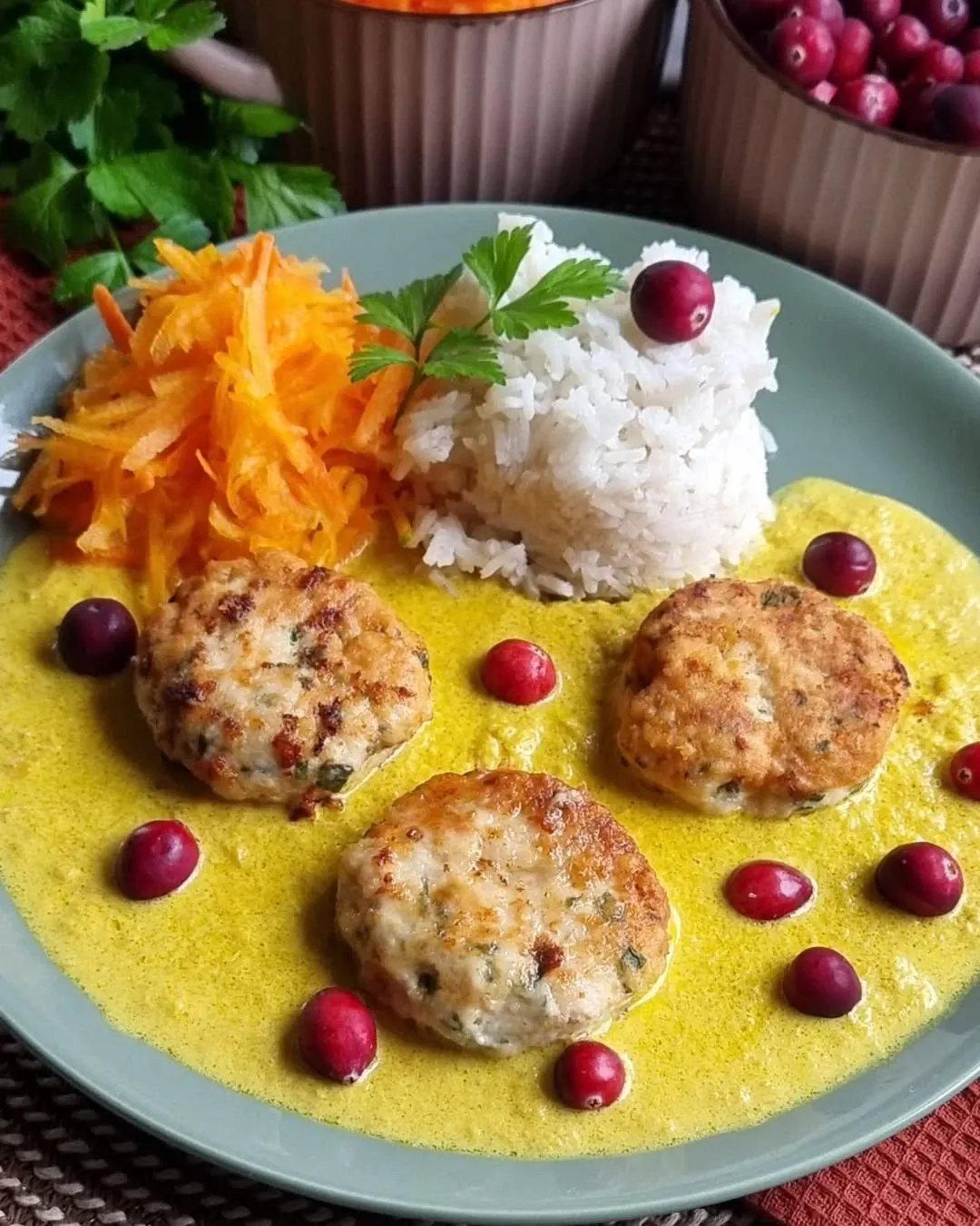 Vistas kotletes ķirbju mērcē