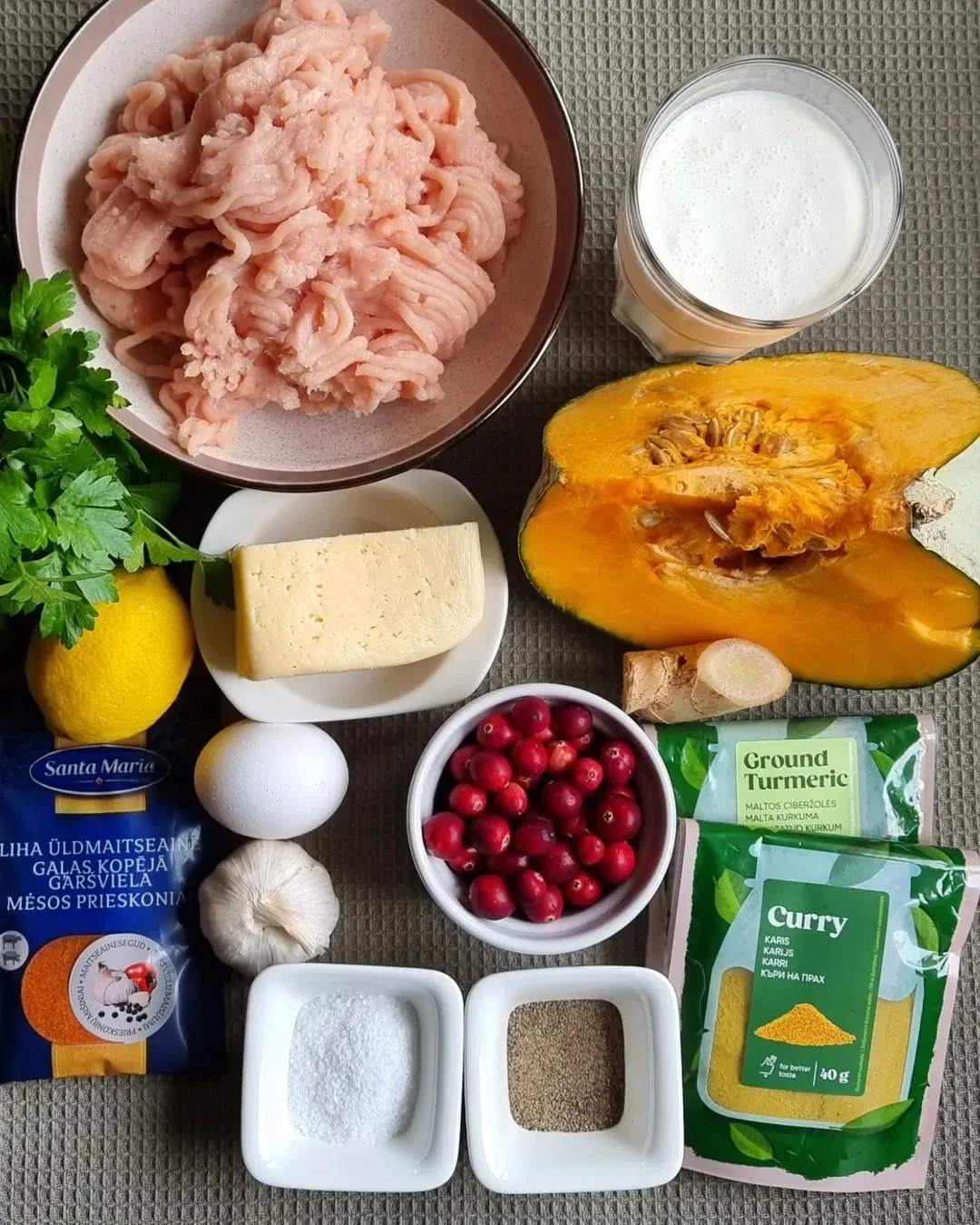 Vistas kotletes ķirbju mērcē