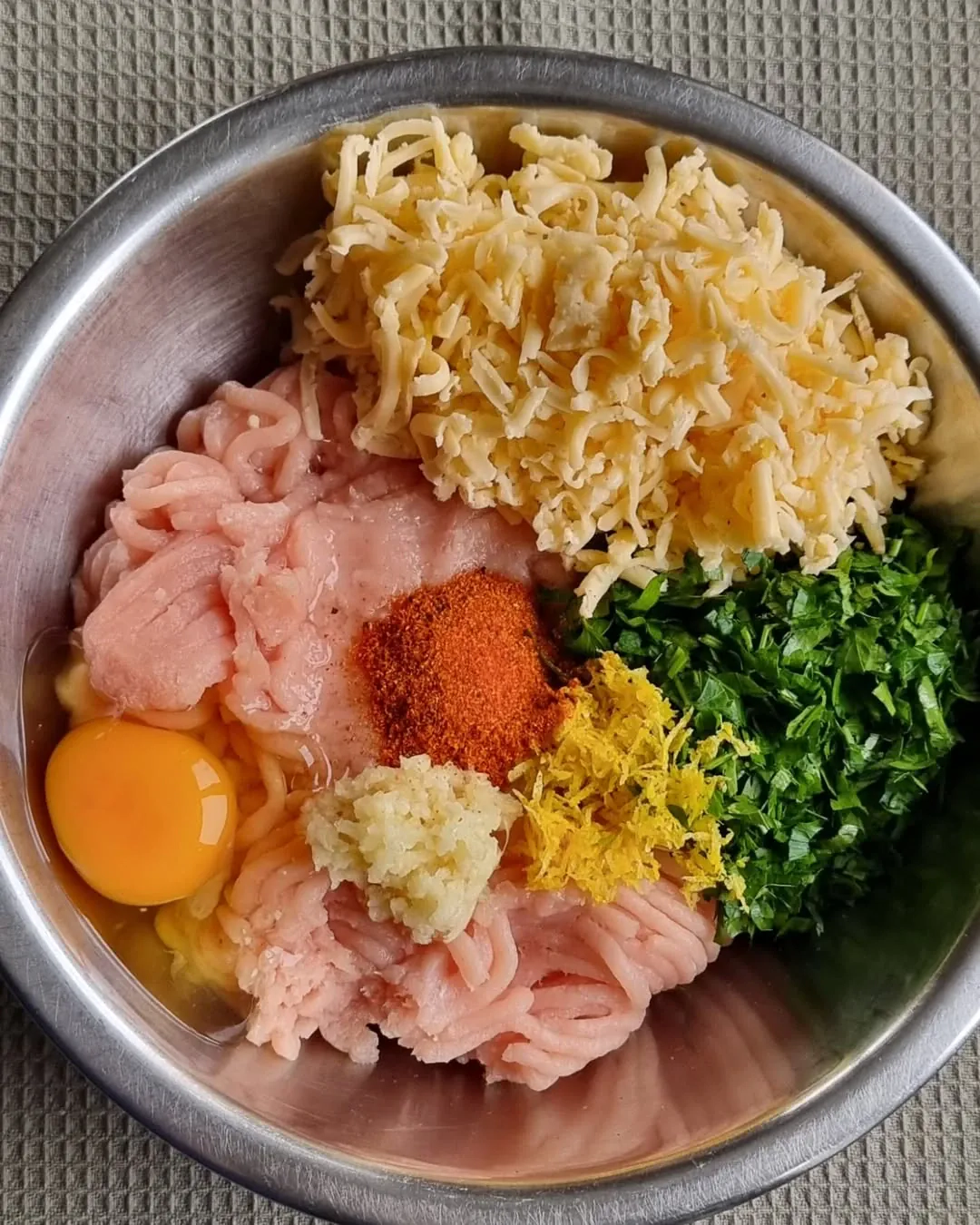 Vistas kotletes ķirbju mērcē