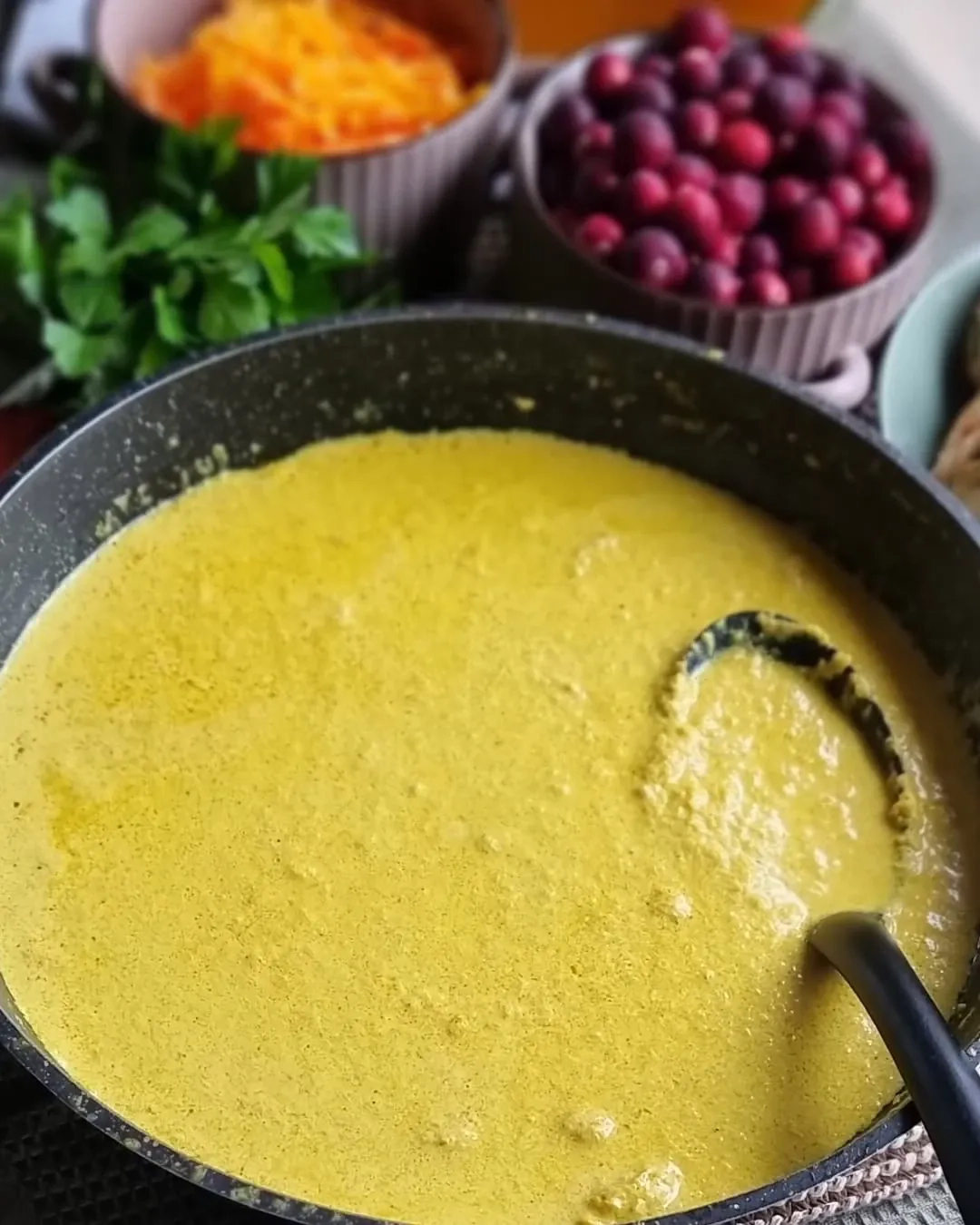 Vistas kotletes ķirbju mērcē