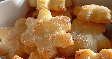 Paprasti sviestiniai sausainiai su varške