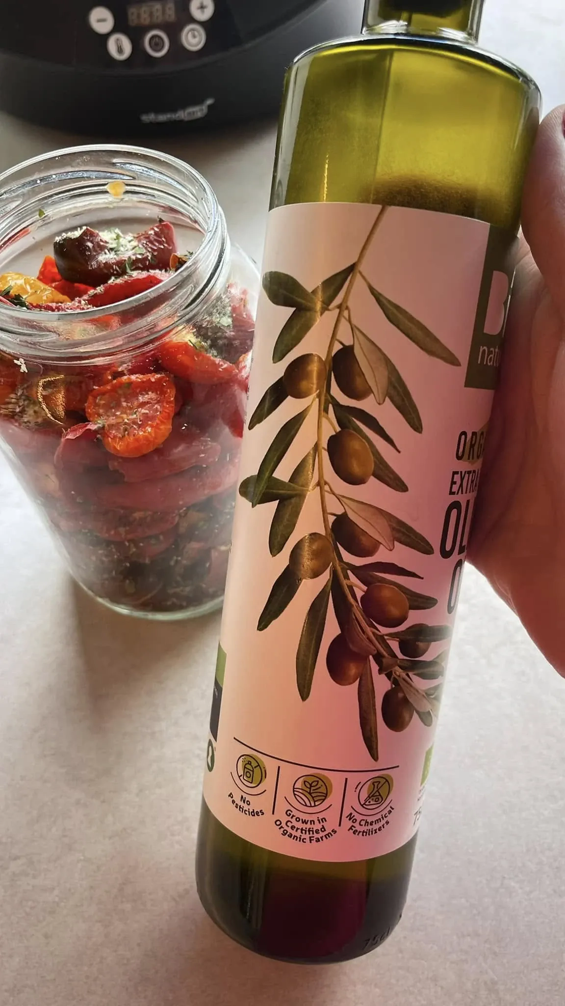 Lietuviški džiovinti pomidorai, marinuoti itališkame aliejuje