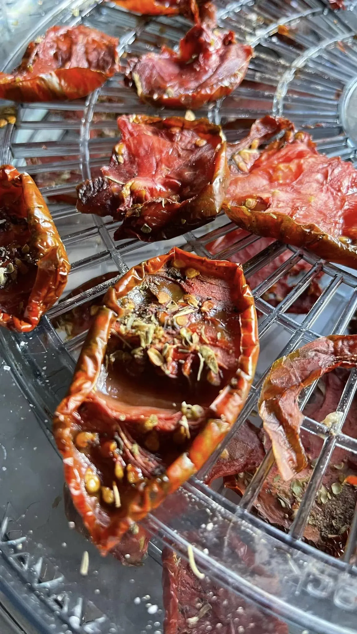 Lietuviški džiovinti pomidorai, marinuoti itališkame aliejuje