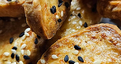 Parmezano sūrio sausainiai su prieskoniais