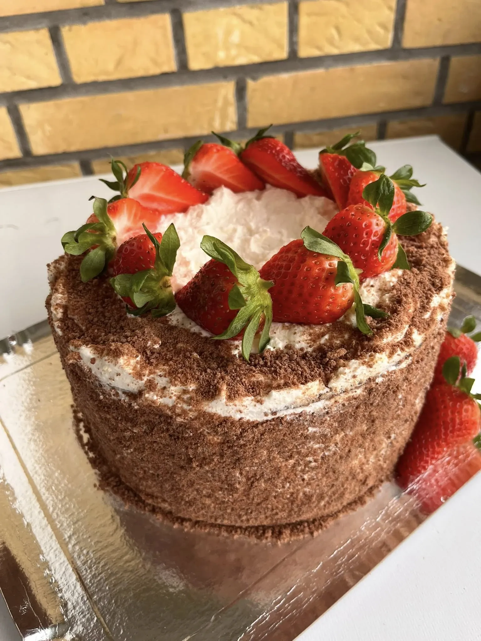 Šokoladinis medaus tortas Velykoms su kreminiu įdaru 🍫