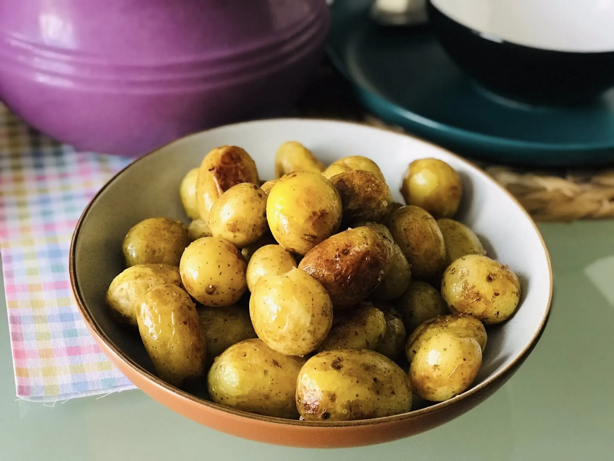 Rūgštynių šaltsriubė su ridikėliais ir kiaušiniais