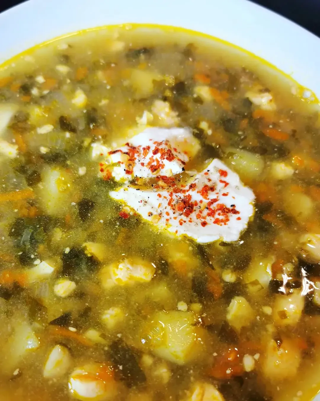 Kaimiška šviežių rūškynių - rūgštynių sriuba