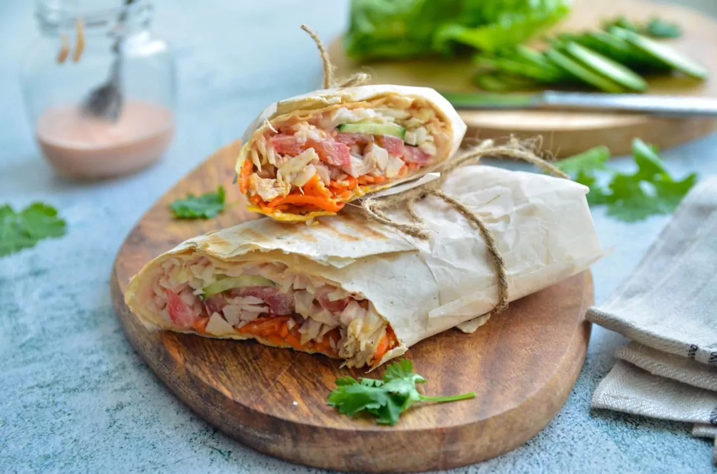 Kebaby: Shoarma w lawaszu z kurczakiem