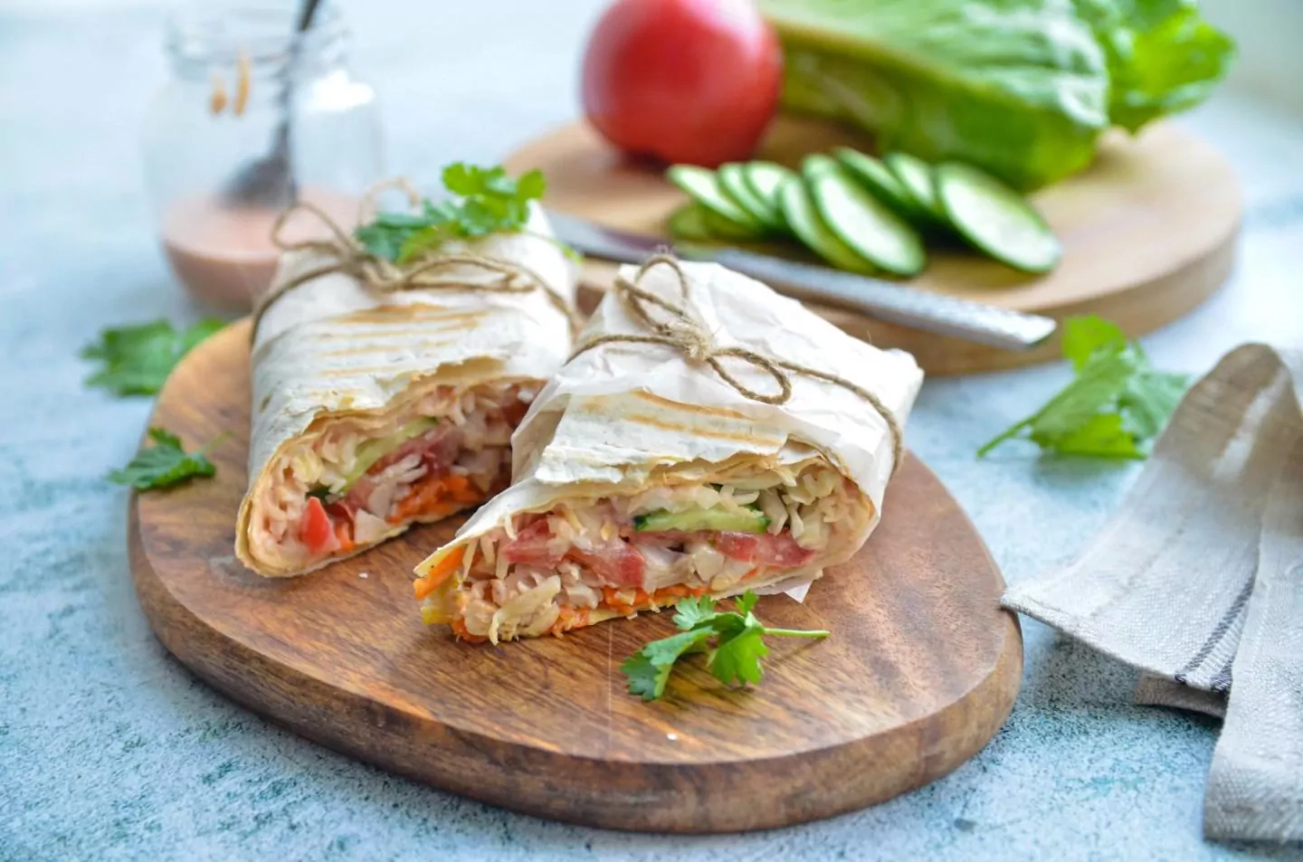 Kebaby: Shoarma w lawaszu z kurczakiem