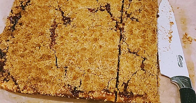Trupininis pyragas su varške ir uogiene pagal Saulėtą virtuvę