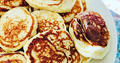 Purus ir neriebūs mieliniai Užgavėnių blynai su pienu