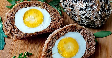 Keto škotiški kiaušiniai su malta mėsa