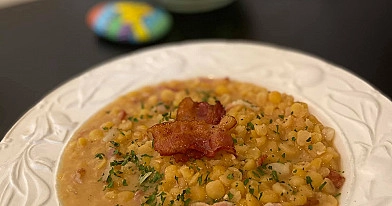 Žirnių košė su rūkyta šonine ir svogūnais 🥓