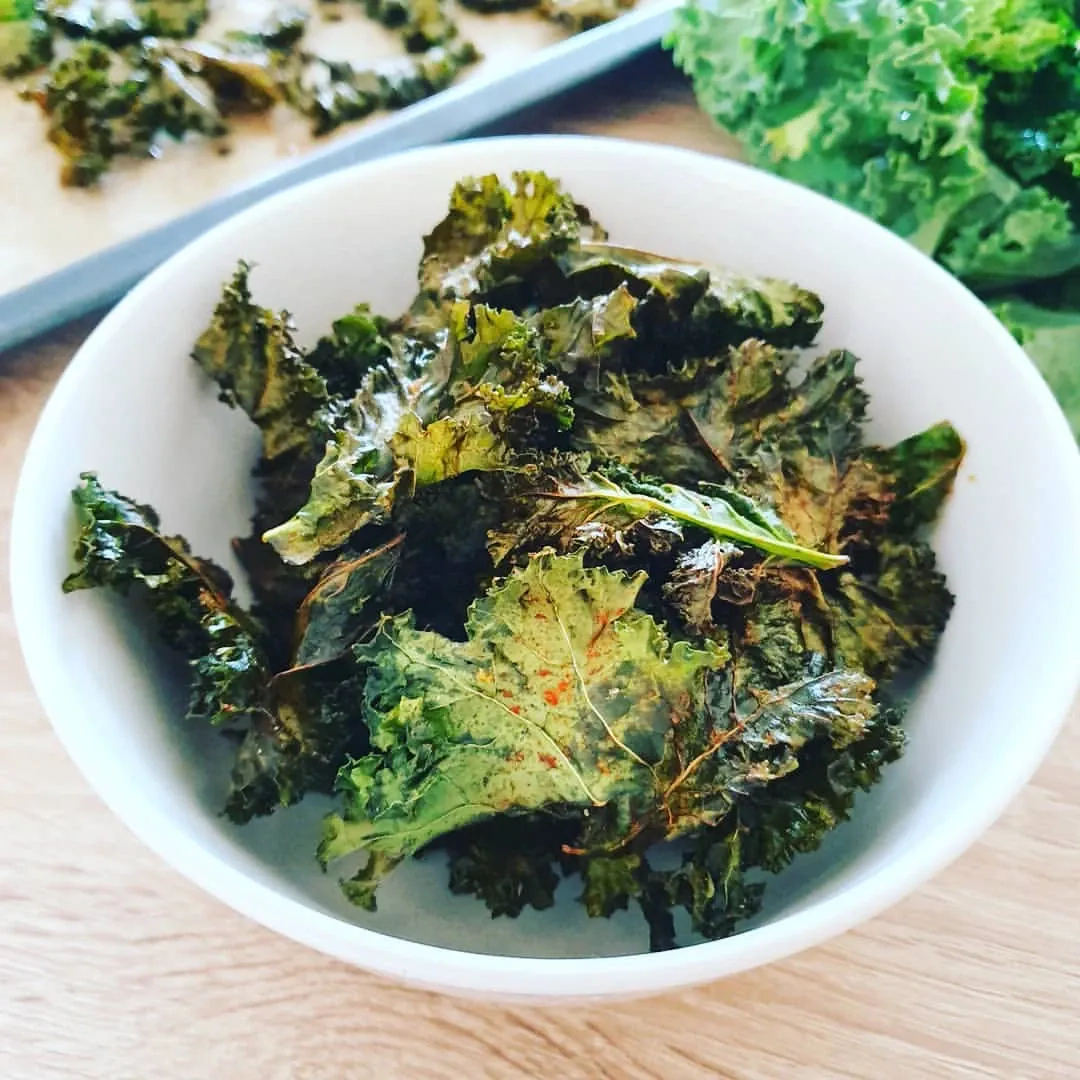 Crispy kale chips in air fryer
