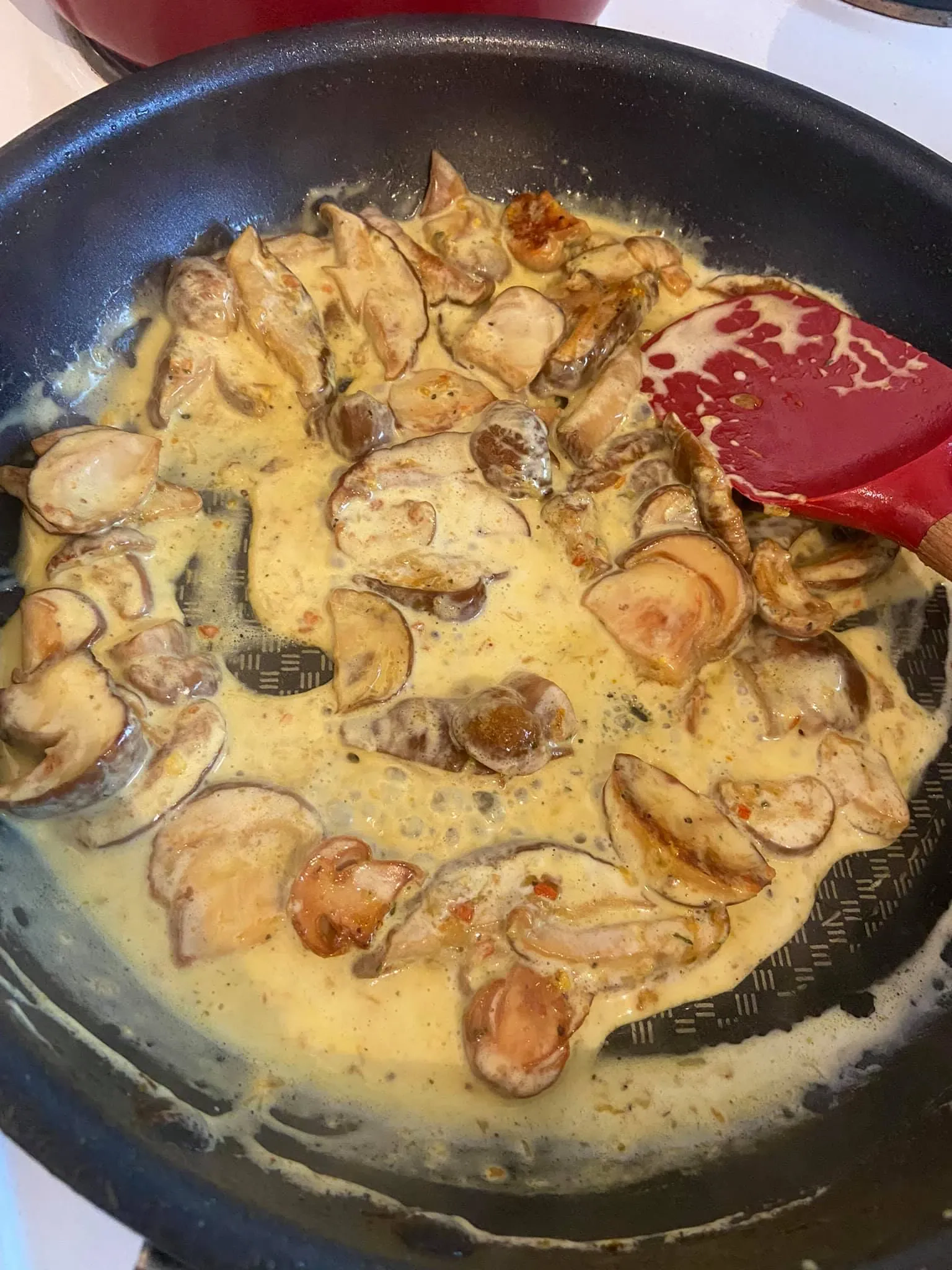 Makaronai su baravykais ir grietinėle