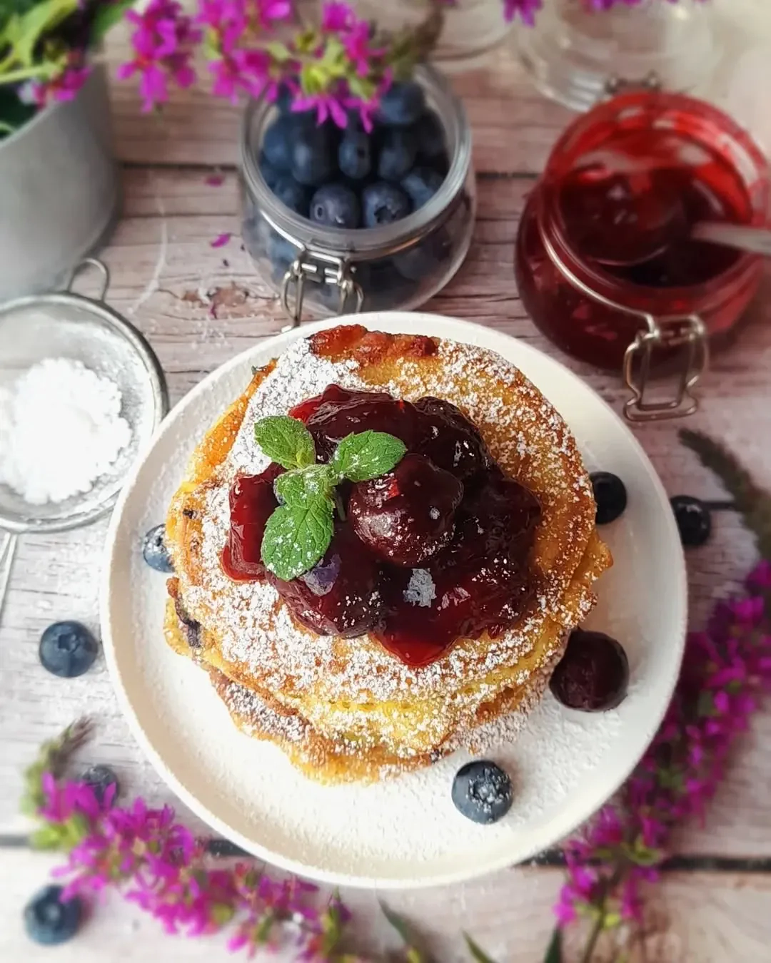 Placki jogurtowe z jabłkami bez mąki