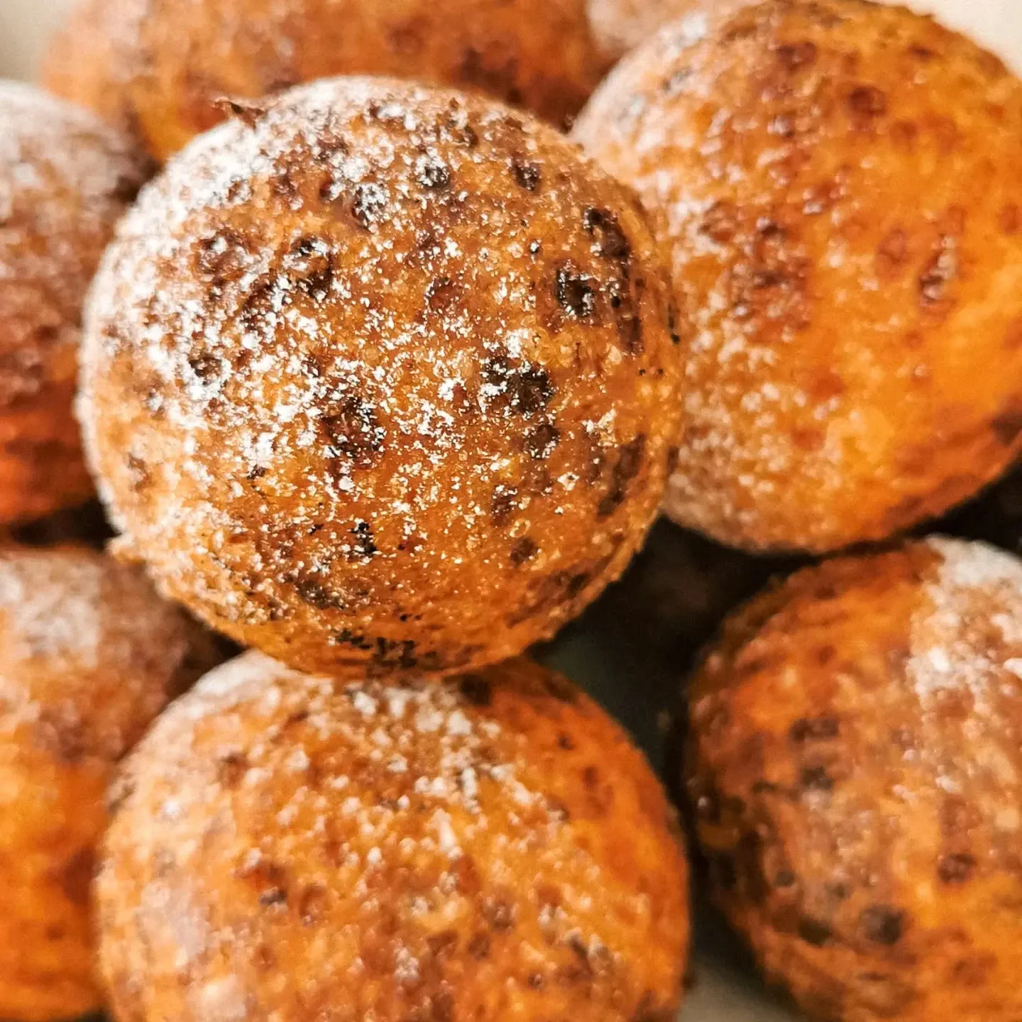 Pačios skaniausios paprastos varškės spurgos su kefyru