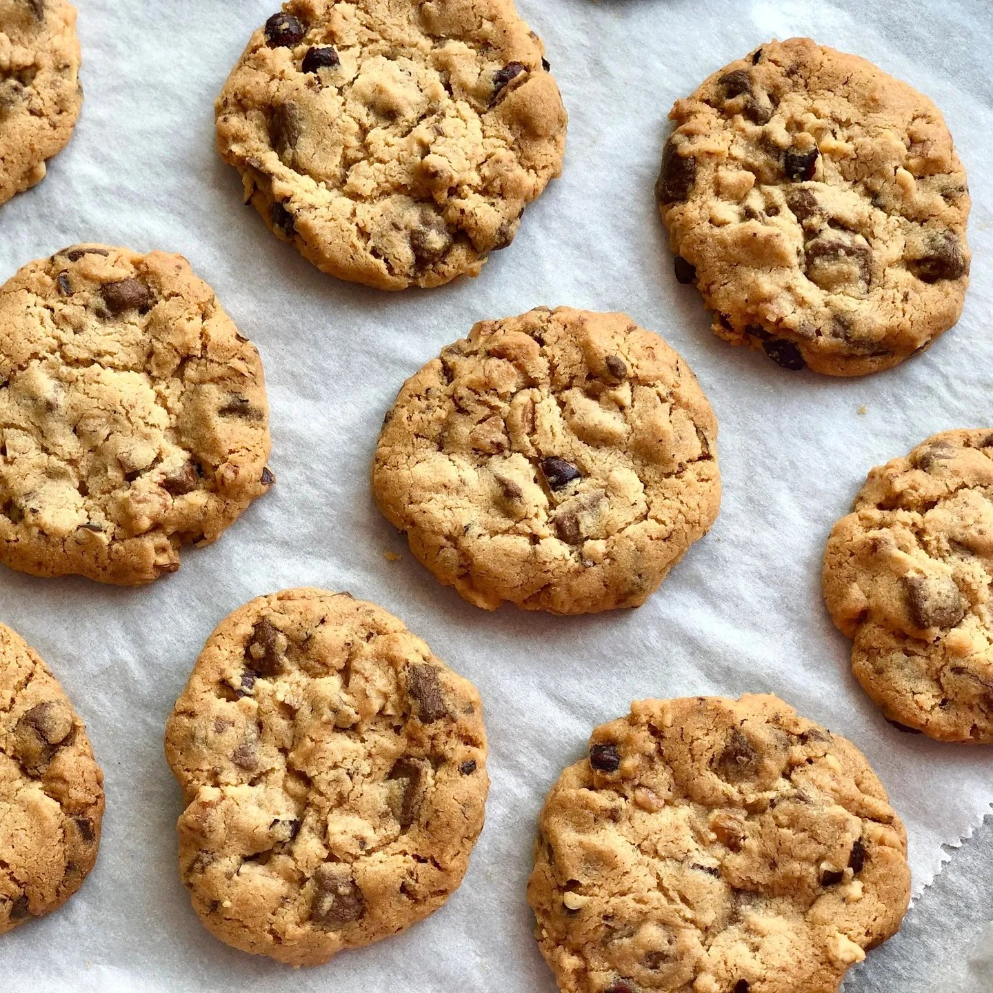 Ciasteczka z kawałkami czekolady (Chocolate chip cookies) - kokos i malina