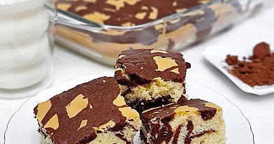 Ciasto zebra z jabłkami na dużą blachę