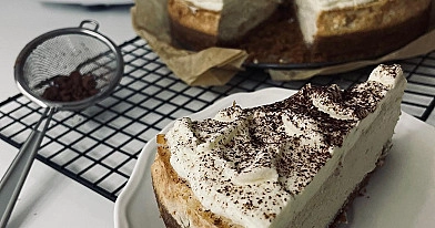 Sernik bananowy z bitą śmietaną 🍰🍌