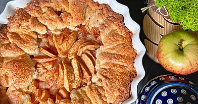 Tarta rustykalna z jabłkami i cynamonem