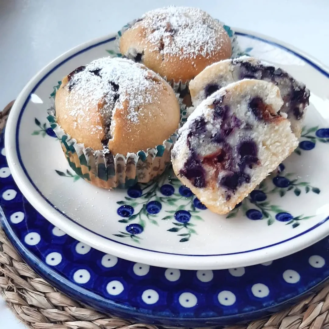 Muffinki z borówkami — klasyczne babeczki domowe na każdą okazję