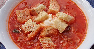 Pomidorų sriuba su faršu