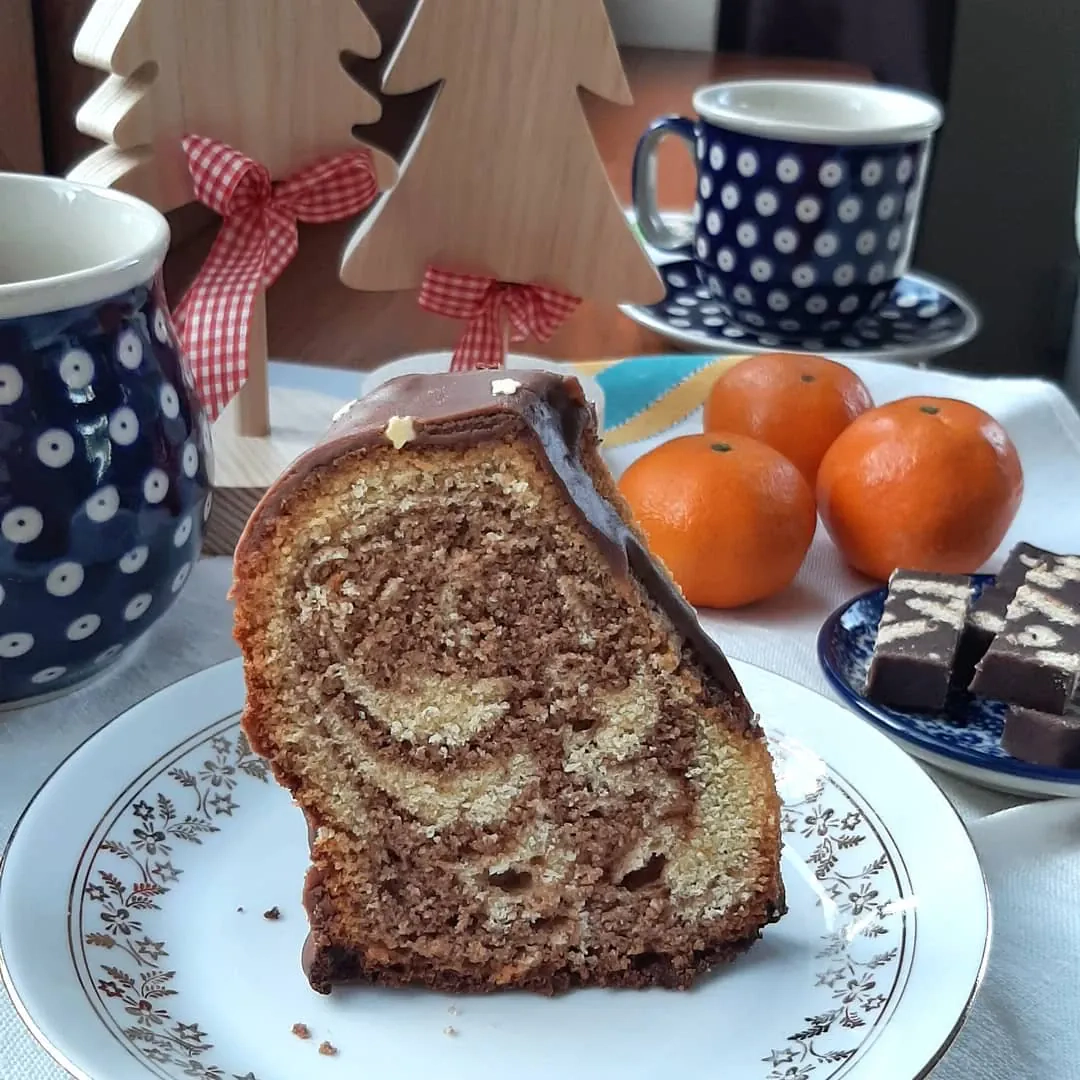 Czekoladowo-waniliowa babka marmurkowa