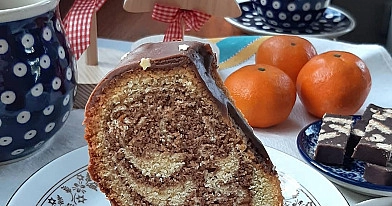 Czekoladowo-waniliowa babka marmurkowa