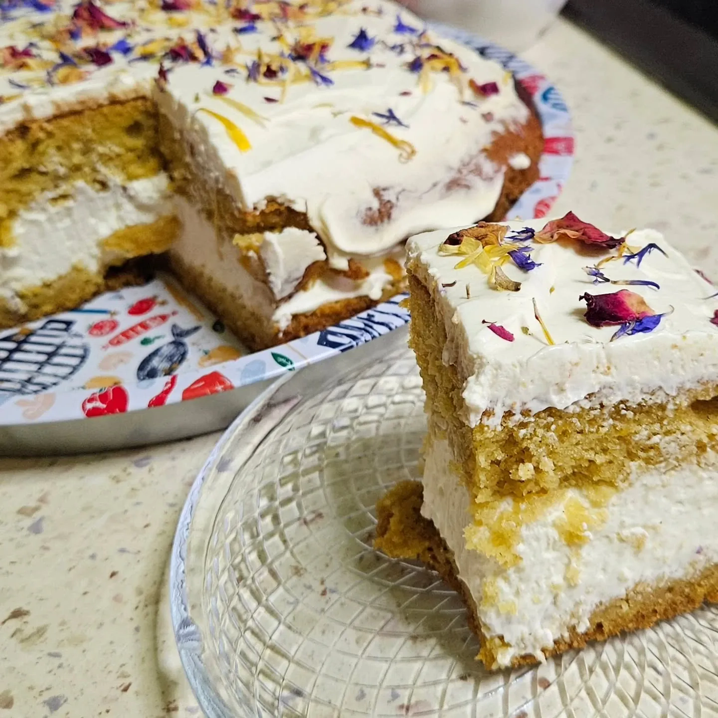 Wilgotne ciasto dyniowe z kremem mascarpone