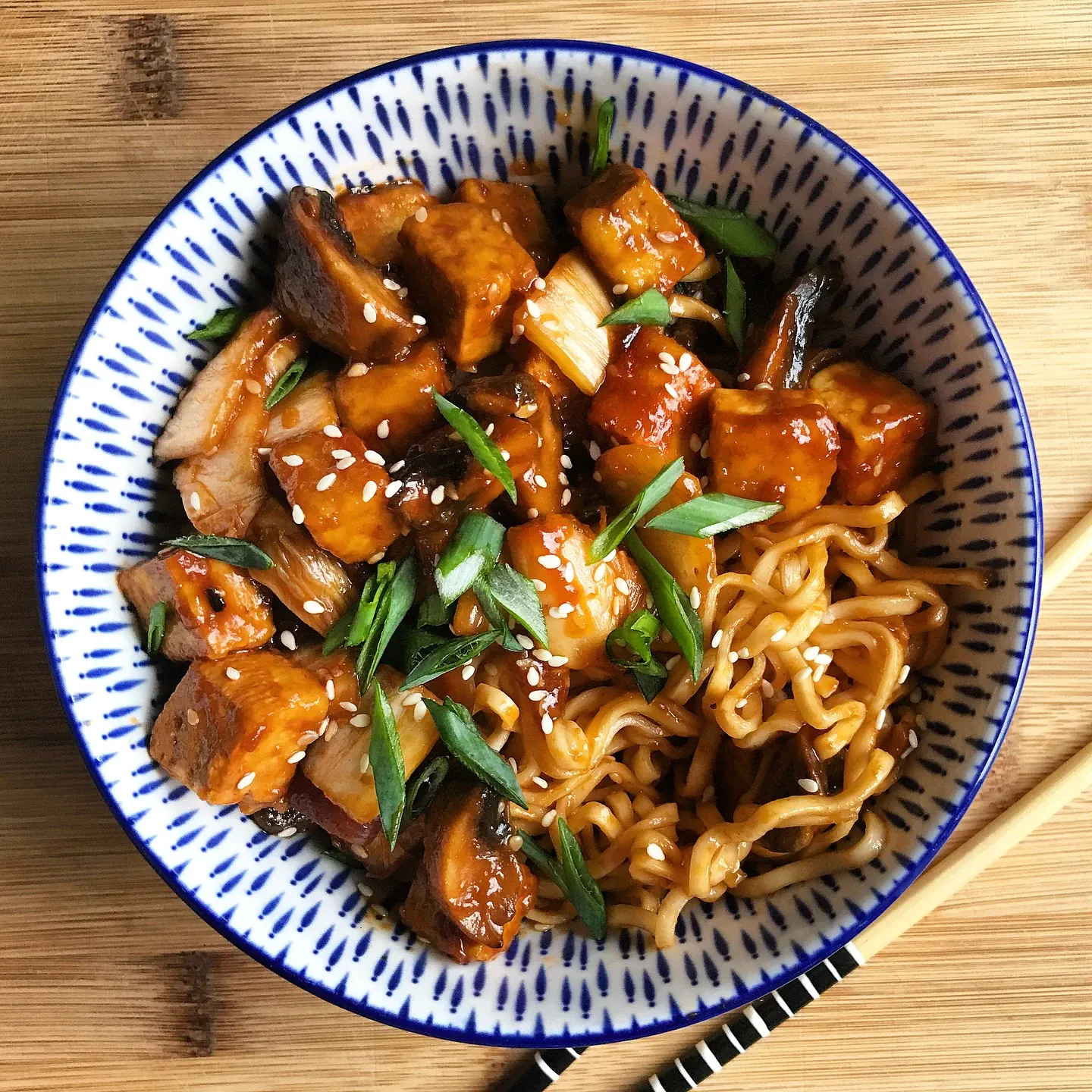Tofu w sosie azjatyckim