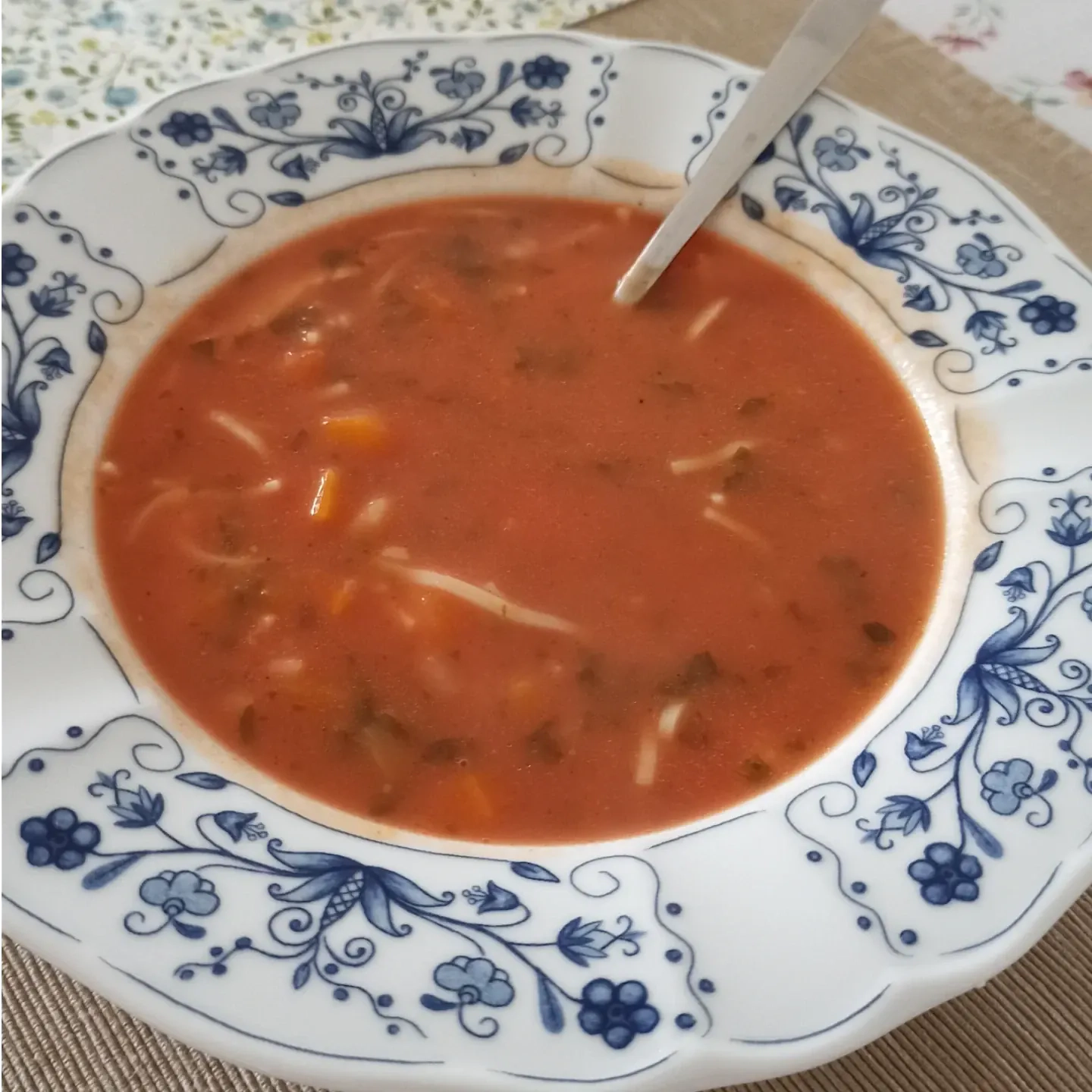 Zupa pomidorowa dla cukrzyka z makaronem