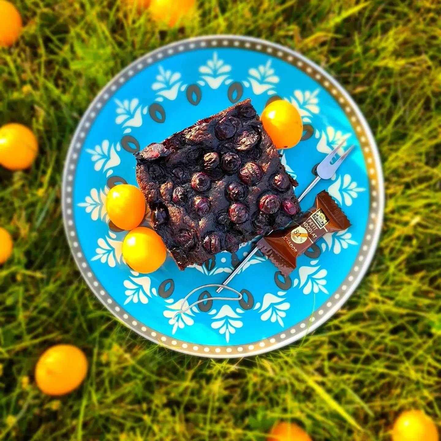 Kabača un melleņu braunijs – veselīgs deserts bez cukura un miltiem