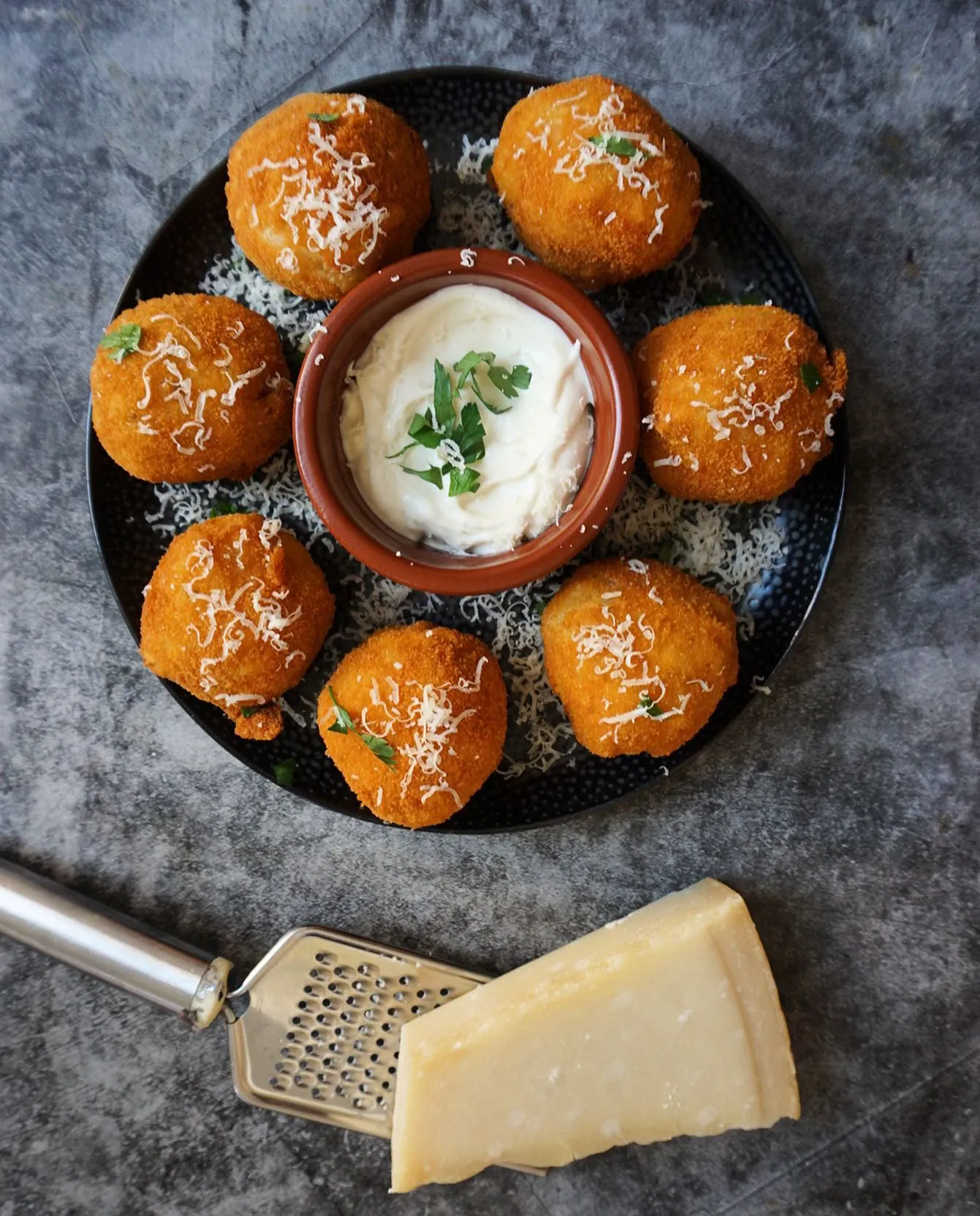 Traškūs arančinai - virtų ryžių kroketai