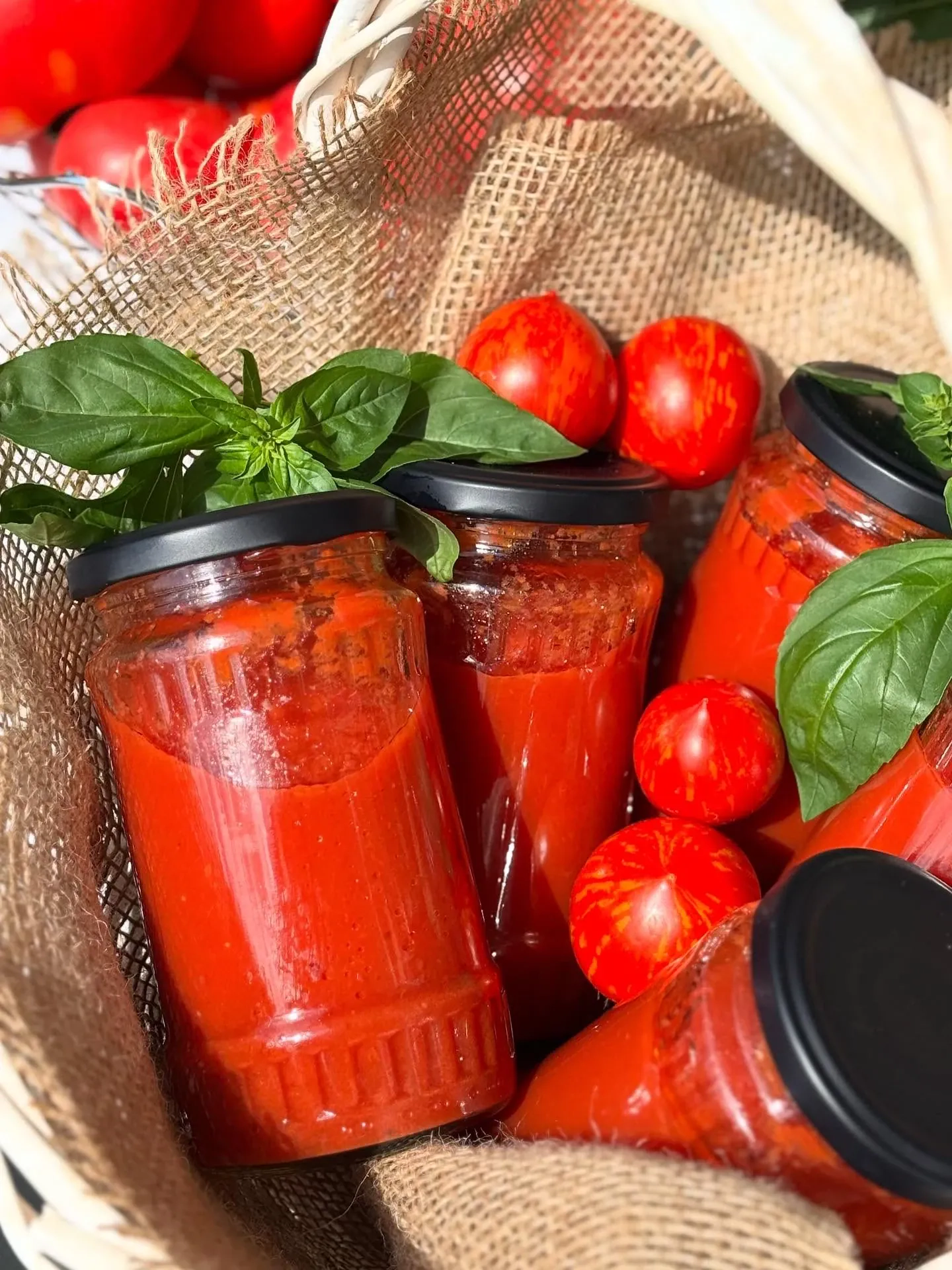 Domowy przecier pomidorowy na zimę – naturalny, bez pasteryzacji i konserwantów 🍅