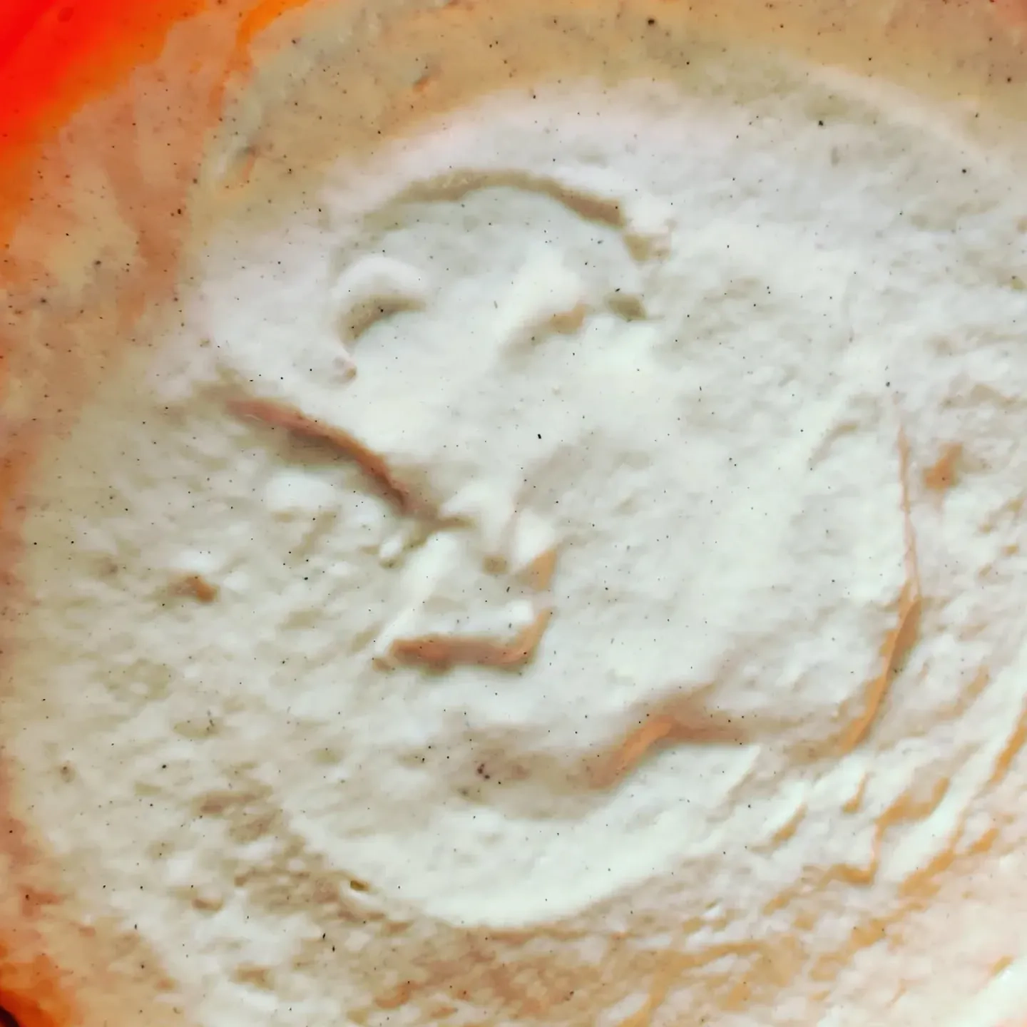 Maiga un mitra ābolu kūka ar kefīru un kanēli