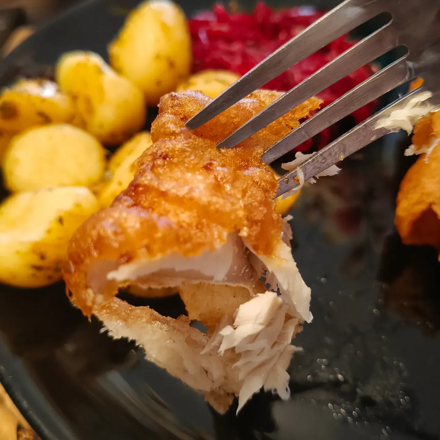 Ryba w piwnej panierce – chrupiąca, złocista i pełna smaku