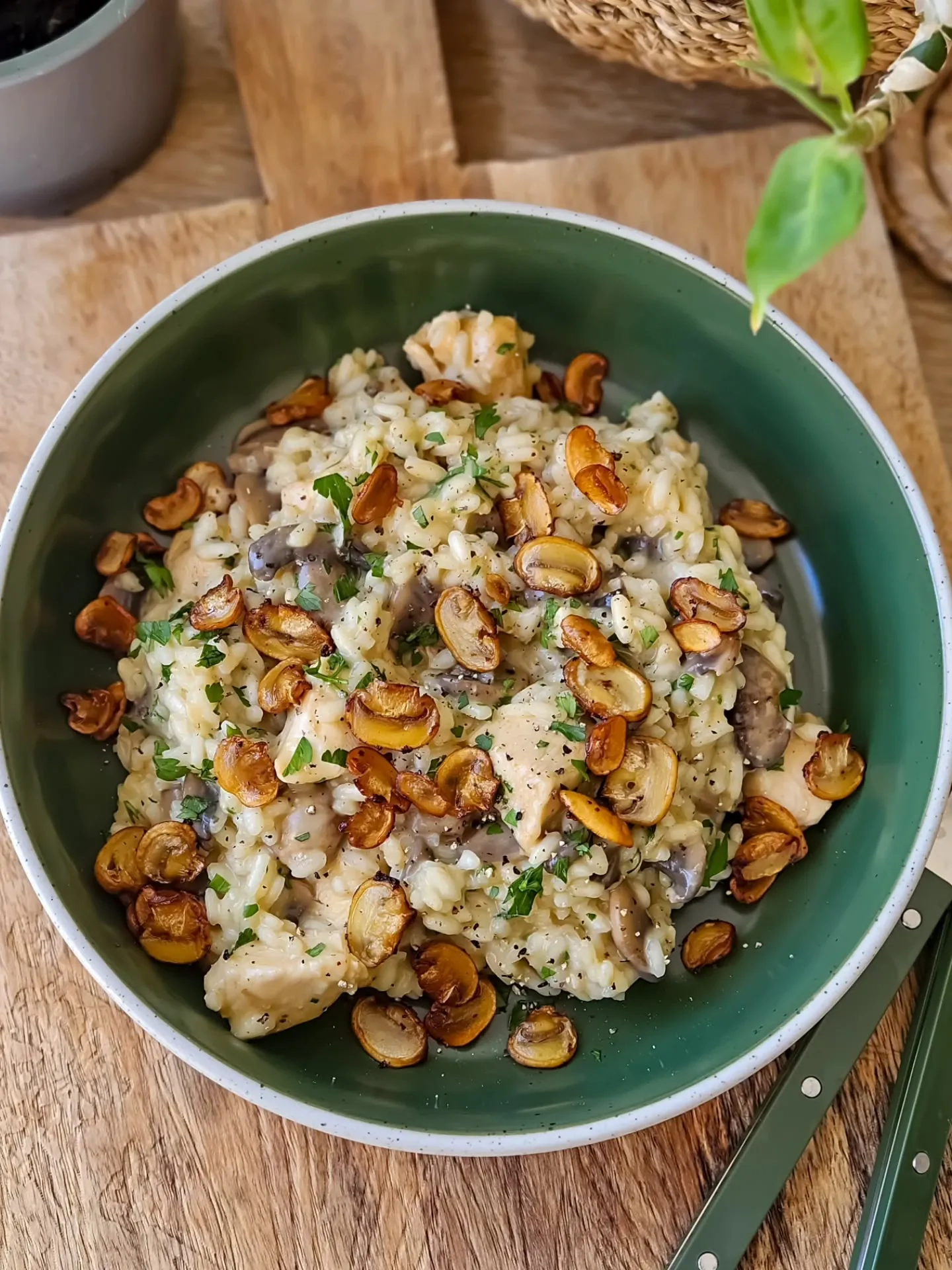 Kremowe risotto z kurczakiem i pieczarkami