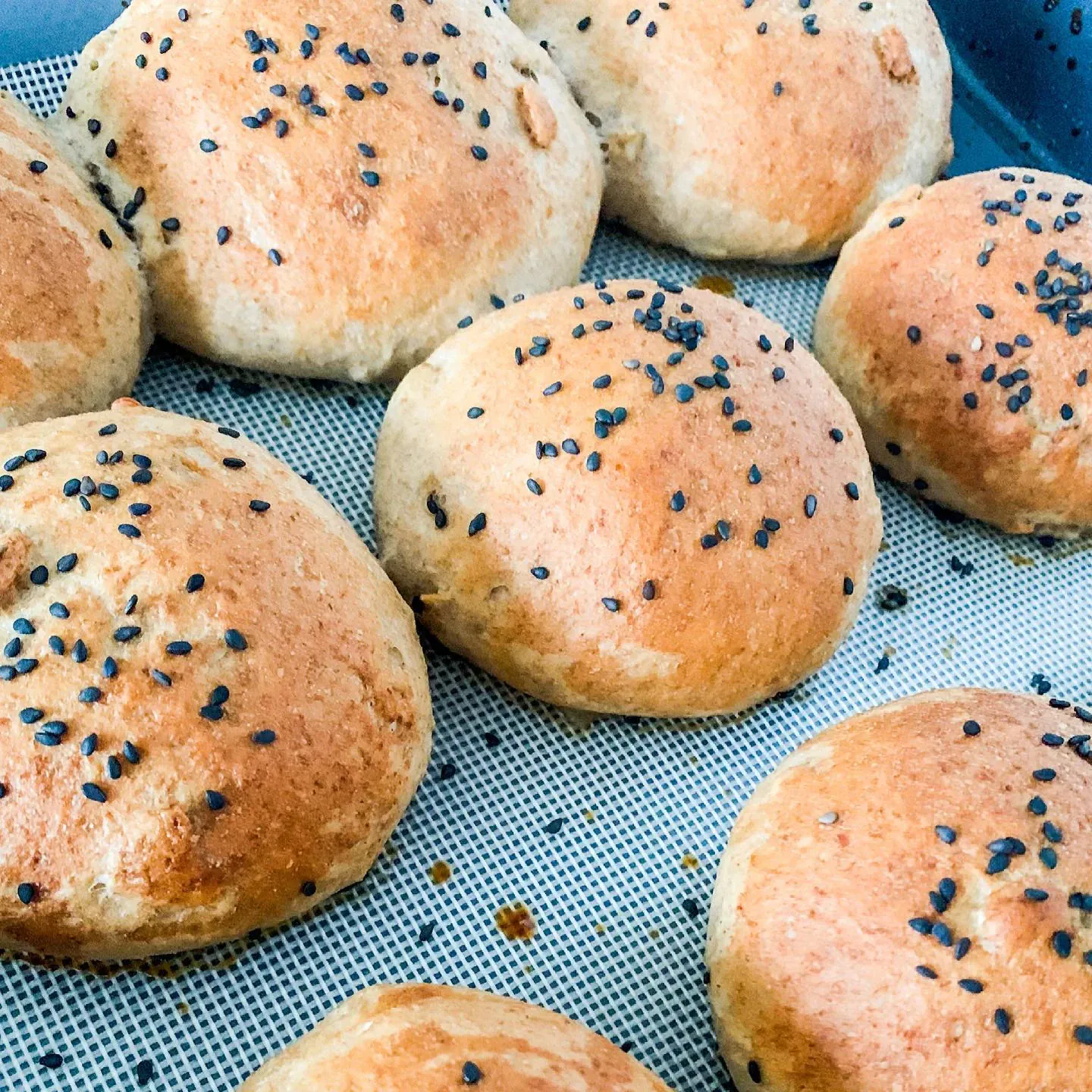 Zdrowe bułeczki orkiszowe ze słonecznikiem