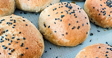 Zdrowe bułeczki orkiszowe ze słonecznikiem