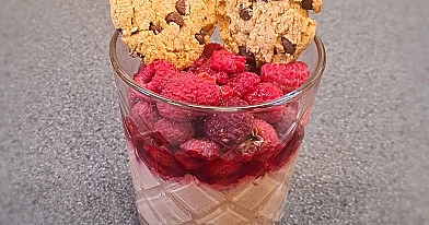 Šokolādes krēms, avenes, cepumi bez cukura 🍪